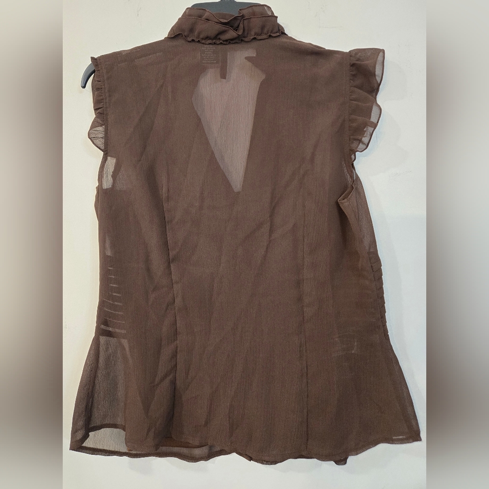 Women's Brown Short Sleeve Button Up Blouse With Ruffle Detail. - Picture 4 of 6